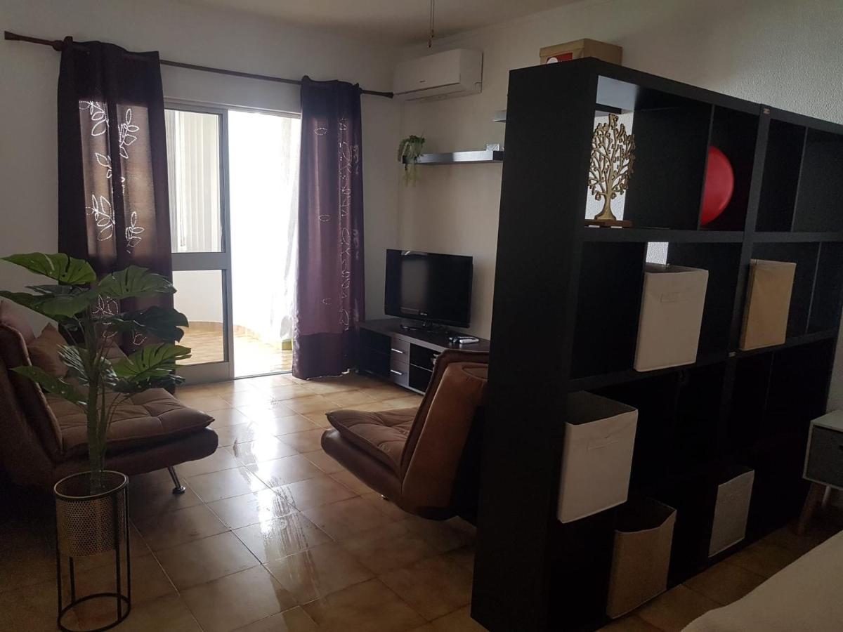 Love Shack Flat In Quarteira Center Ngoại thất bức ảnh